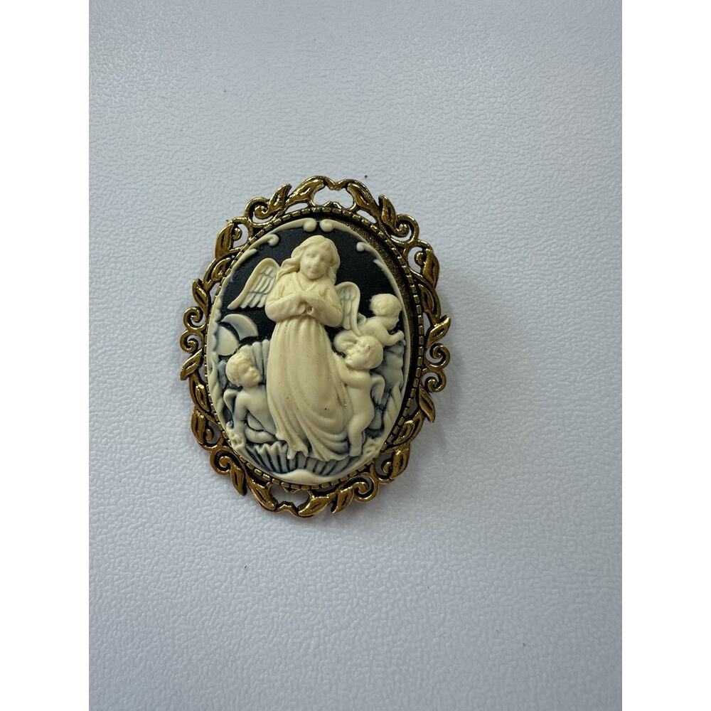 Angel Blue Cameo Bronze Tone Brooch. Zinc Alloy Metal